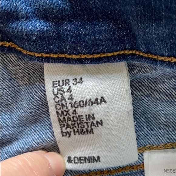 H&M High Rise Shorts - Picture 3 of 6